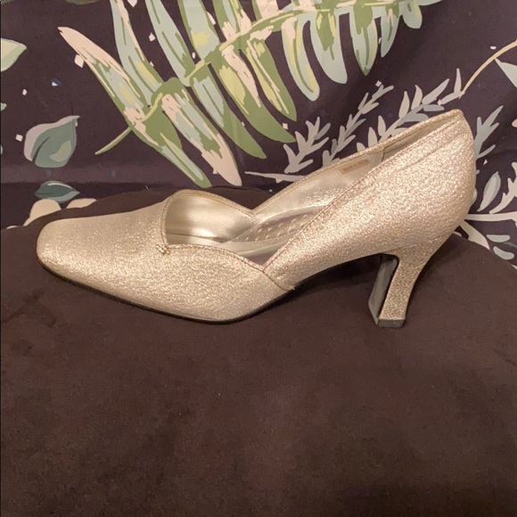 Silver 2in Heels - Picture 2 of 4